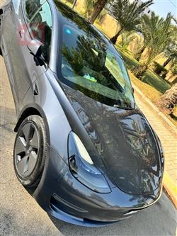 تێسلا مۆدێل 3